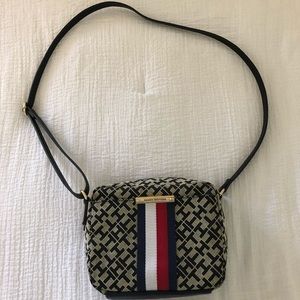 Tommy Hilfiger cross-body purse.